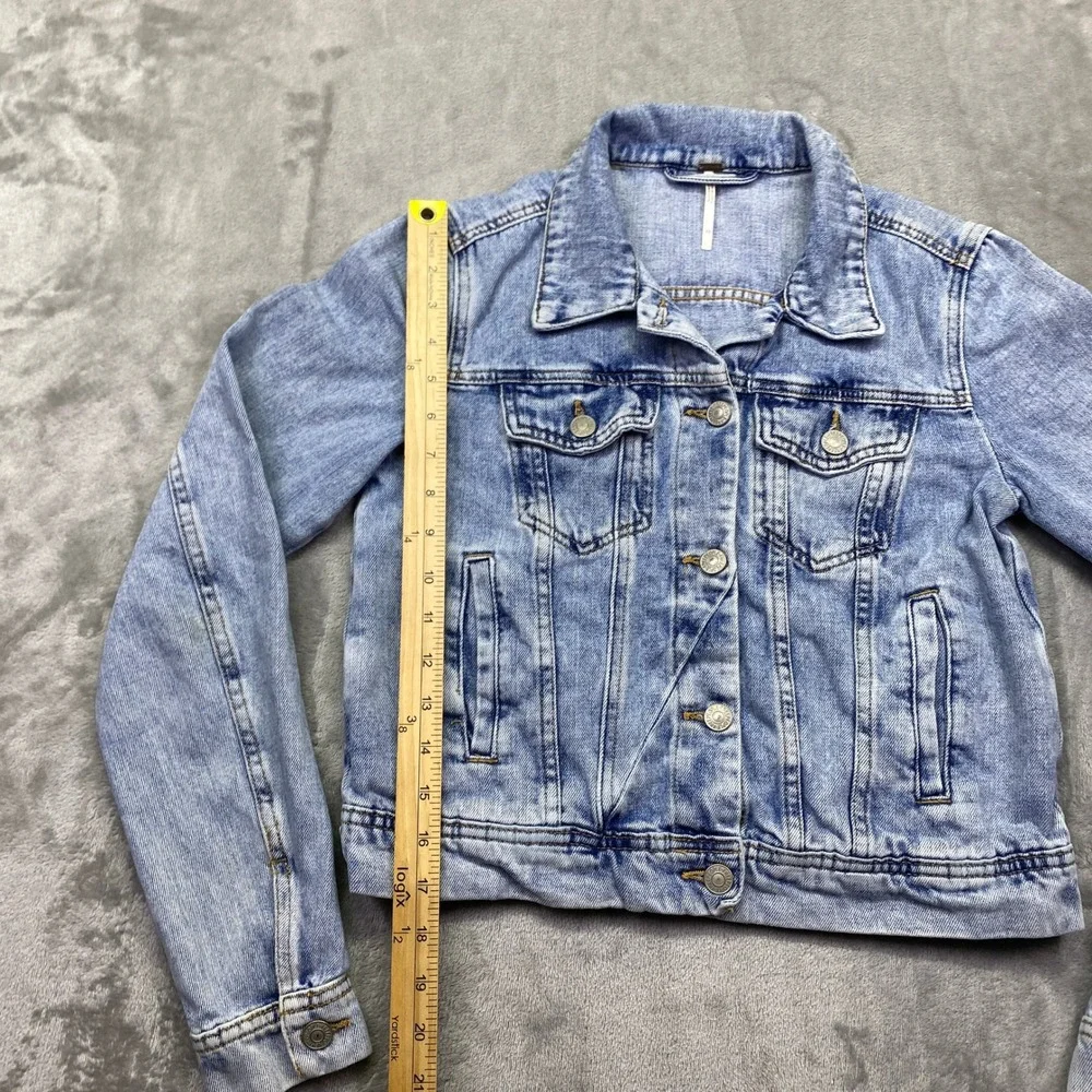 Free‎ People Rumors Denim Jacket Light Wash Distressed Crop Trucker XS Grunge - Picture 2 of 8